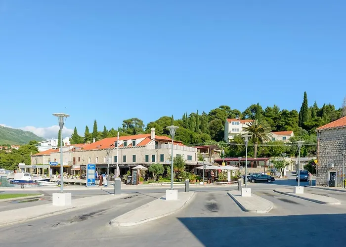 Center - With Private Terrace 1 Apartment Cavtat