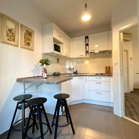 Center - With Private Terrace 1 *