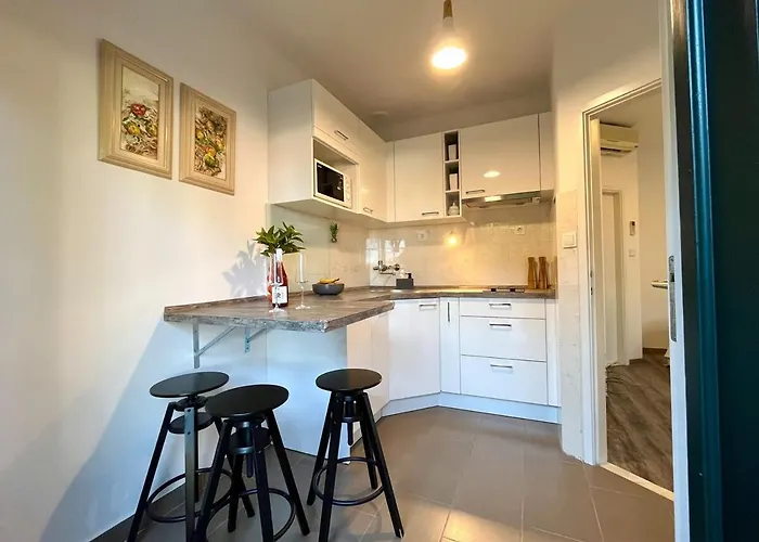 Center - With Private Terrace 1 *