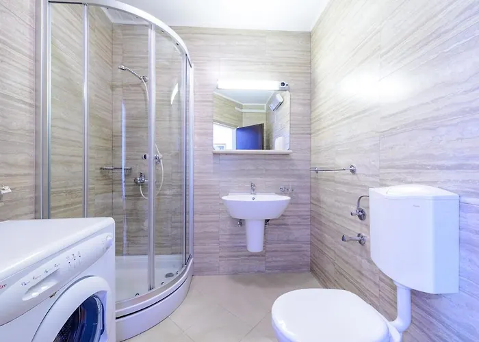 Lägenhet Center - With Private Terrace 1